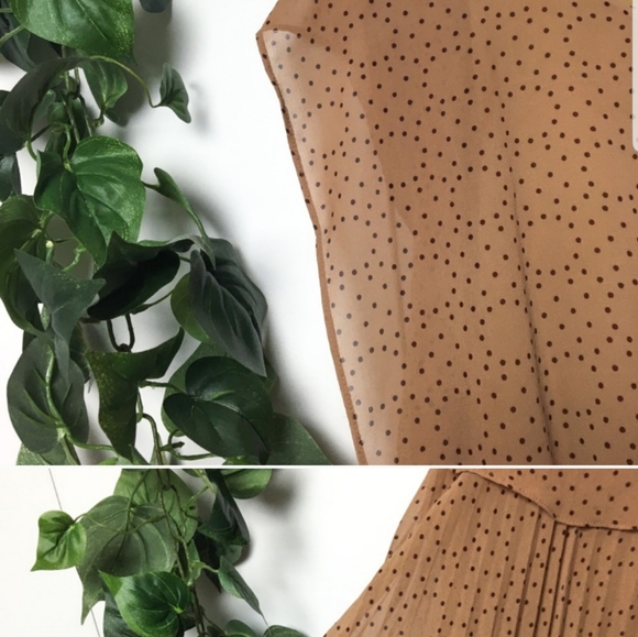 🌿 Light Brown Flowy Tiered Mini Dress - Picture 4 of 5